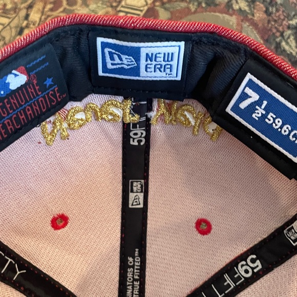 New Era Red Cap with Gold NY Logo - Picture 5 of 6